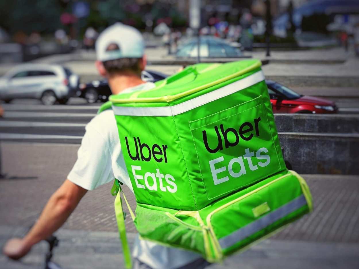 Do Uber Eats Drivers See Tips? - Restaurant Eugene