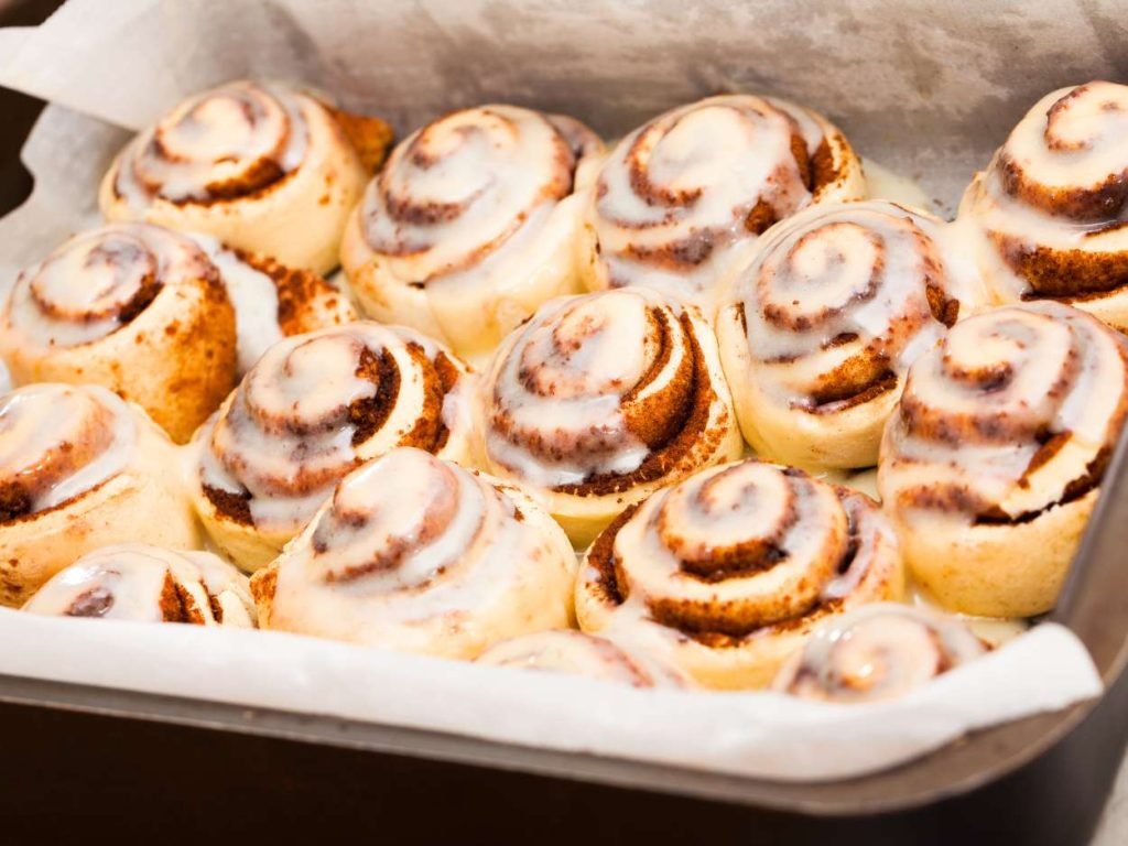 Cinnabon mini swirls